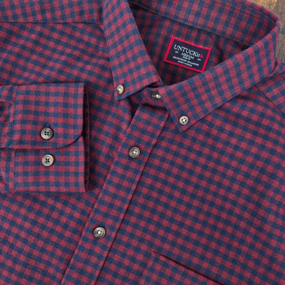 UNTUCKit Leland Flannel Shirt Mens Medium Slim Navy Burgundy Gingham Button Down